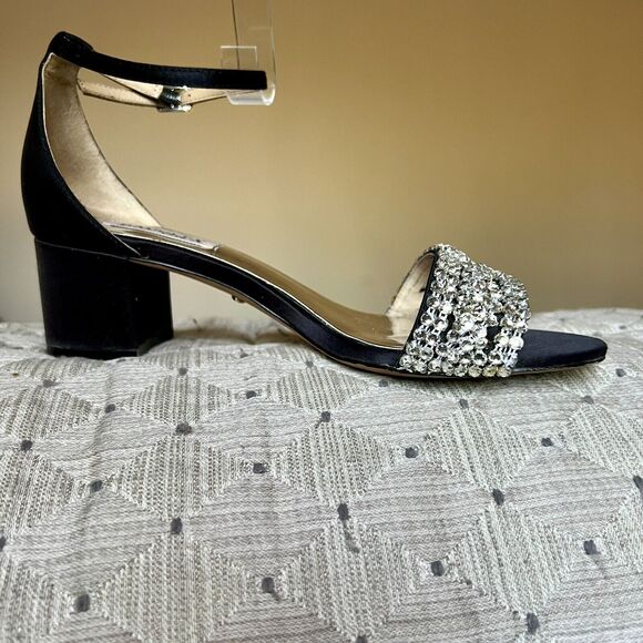 Badgley Mischka Black Fabric w/ Crystal Embellishments & Block Heel Sandals US 7 - Picture 3 of 16